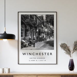 Stampa di viaggio di Winchester, poster di viaggio di Winchester, stampa di viaggio della città inglese, arte di viaggio, poster di viaggio, bianco e nero, regalo, formato A2/A3/A4