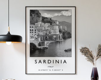 Stampa della Costiera Amalfitana: Poster di viaggio in Italia in bianco e nero