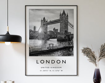 London Travel Poster: Black and White Cityscape Art Print