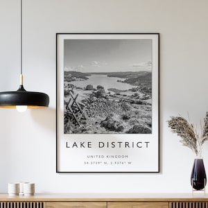 The Lake District Travel Print, Lake District-reisposter, reiskunst, reisposter, zwart-wit, reiscadeau, A1/A2/A3/A4