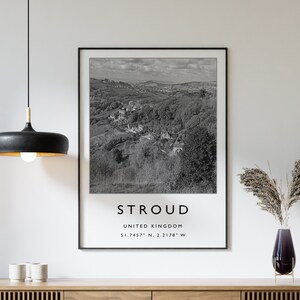 Stroud-reisafdruk, Stroud-reisposter, Engelse stadsreisprint, reiskunst, reisposter, zwart-wit, cadeau, A2/A3/A4