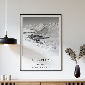 Skiing Travel Poster, Tignes France Ski Print, France Travel Print, Skiing Wall Art, Skiing Print, Winter Sport Art, Ski Gift, A1/A2/A3/A4