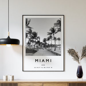 Impression de voyage à Miami, affiche de voyage à Miami, impression des États-Unis, art du voyage américain, décoration de voyage, art photographique noir et blanc, mode