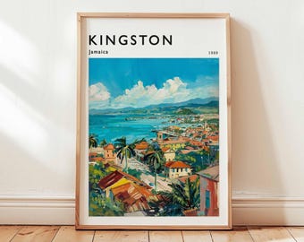 Può includere: Una stampa artistica incorniciata con una vivace rappresentazione di Kingston, Giamaica. L'opera d'arte mostra un paesaggio urbano costiero con edifici colorati, palme e un mare blu brillante sotto un cielo parzialmente nuvoloso. La stampa include il testo "KINGSTON Jamaica 1989".