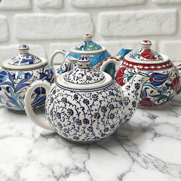 Théière en céramique turque faite à la main avec design floral | Théière au design unique | Cadeau parfait pour les amateurs de thé