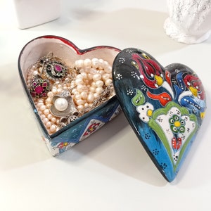 Heart Ceramic Jewelry Ring Earring Necklace Trinket Box with Lid Unique Vintage Handpainted Storage Pottery Gift for Wedding, Engagement