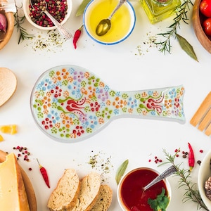 Handmade White Ceramic Spoon Rest Utensil Holder Pottery for Kitchen Handpainted Turkish Tile Stove Leaf Spoon Rest Gift Chef Kithchen