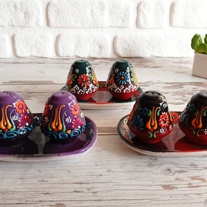Handmade Ceramic Salt & Pepper Shakers Set Authentic Handpainted Turkish Potteries Home Decor Gift for Grandma Mom New Kitchen Decor