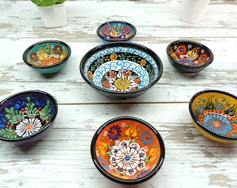 Juego de 7 cuencos de cerámica con diseño floral / Cerámica turca pintada a mano