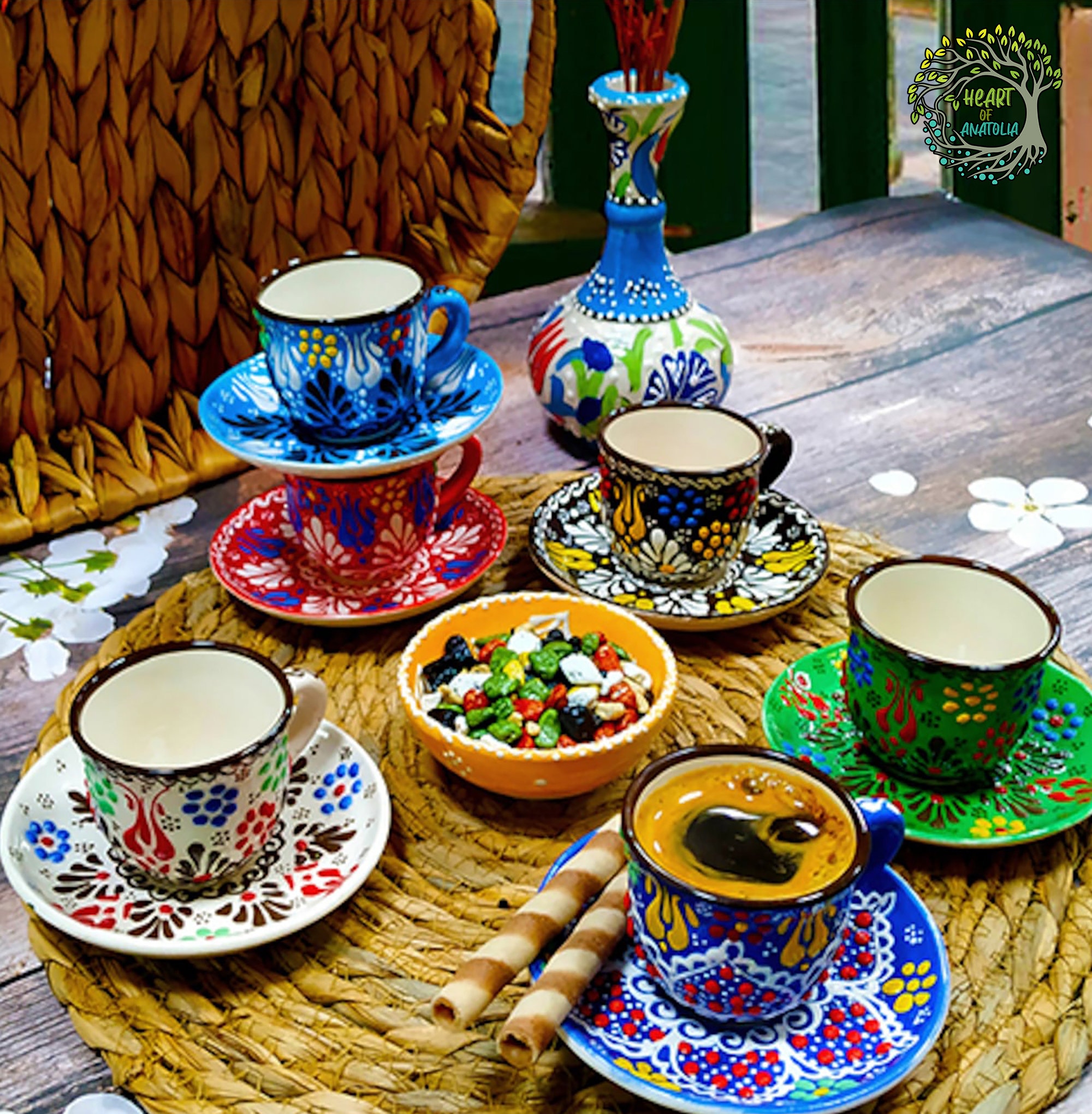 手作りのトルココーヒーカップセット｜装飾的なセラミック製