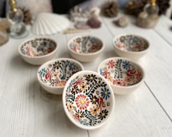 6 pcs Ceramic Mini Bowls Set Pinch Prep Tapas Appatizer Oil Salt Tiny Pottery Bowls Handmade Handpainted Turkish Decorative Ceramic Gift
