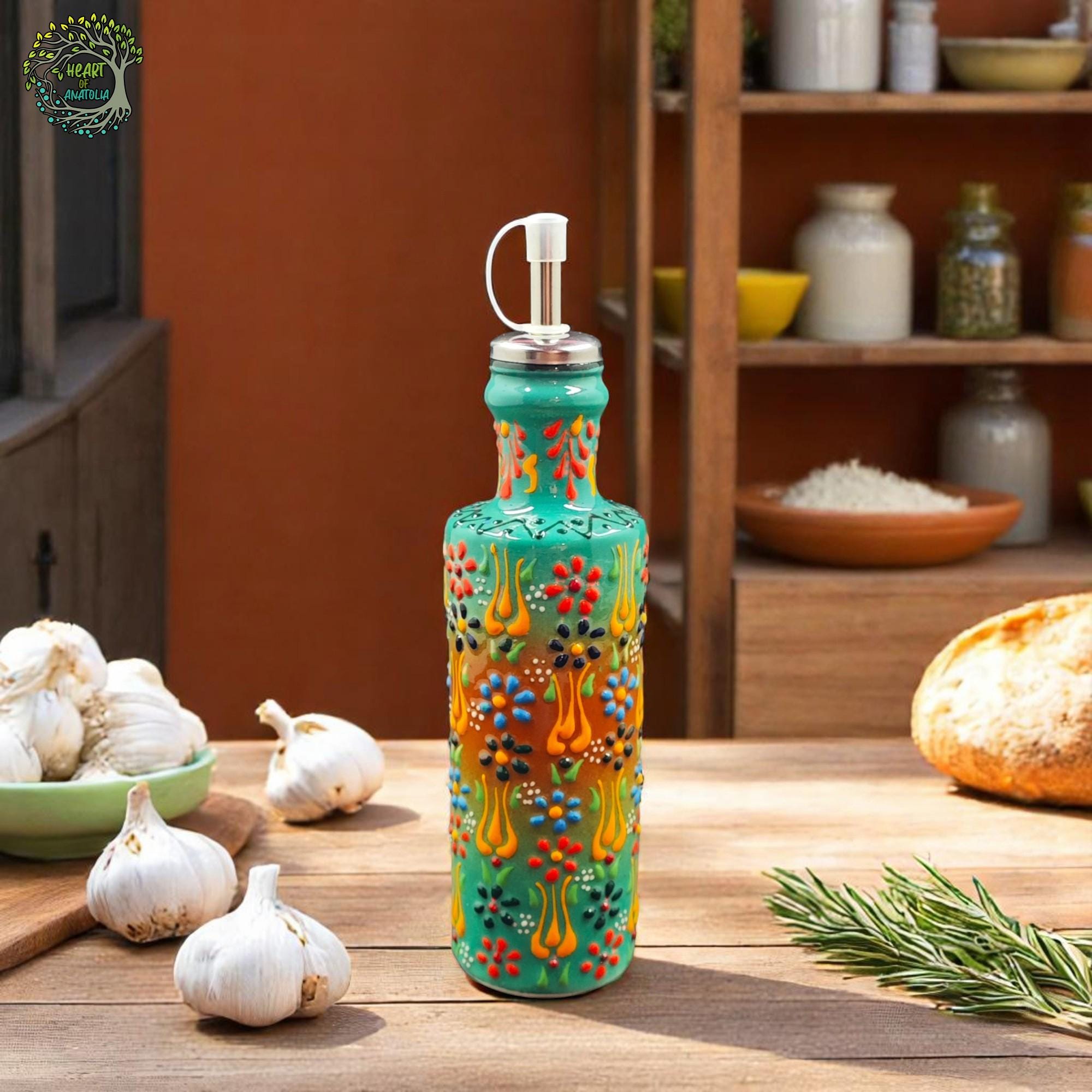 手作りの陶器製オリーブオイルディスペンサー | トルコ風の花柄オイル