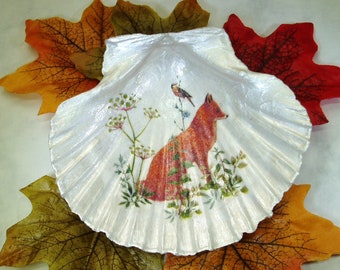 Conchiglia di capesante con decoupage. Portaoggetti a forma di volpe. Portaoggetti ad anello.