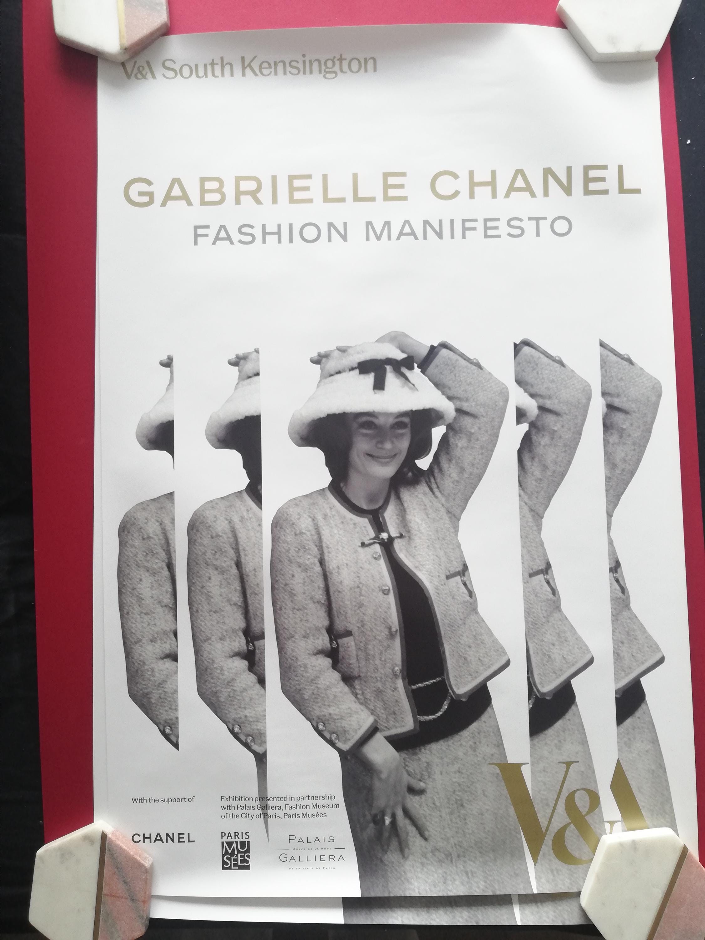 アート・デザイン・音楽 GABRIELLE CHANEL FASHION MANIFESTO Gabrielle Chanel. Fashion Manifesto Exhibition in London