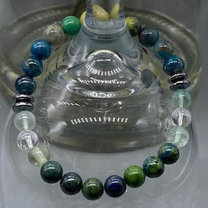 Arthritis Armband, echter Regenbogen Fluorit, Apatit, Azurit-Malachit, Chrysopras, Bergkristall Kristalle, 8 mm. Kristallkarten