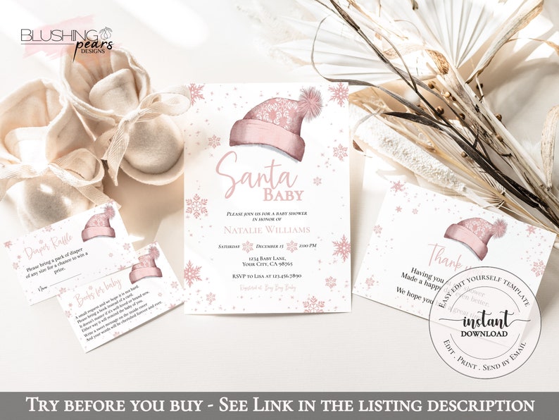 Op de afbeelding: Roze en witte babyborrel uitnodiging met een roze kerstmanmuts illustratie en sneeuwvlokken. De tekst luidt "Santa Baby" en bevat de naam "Natalie Williams".