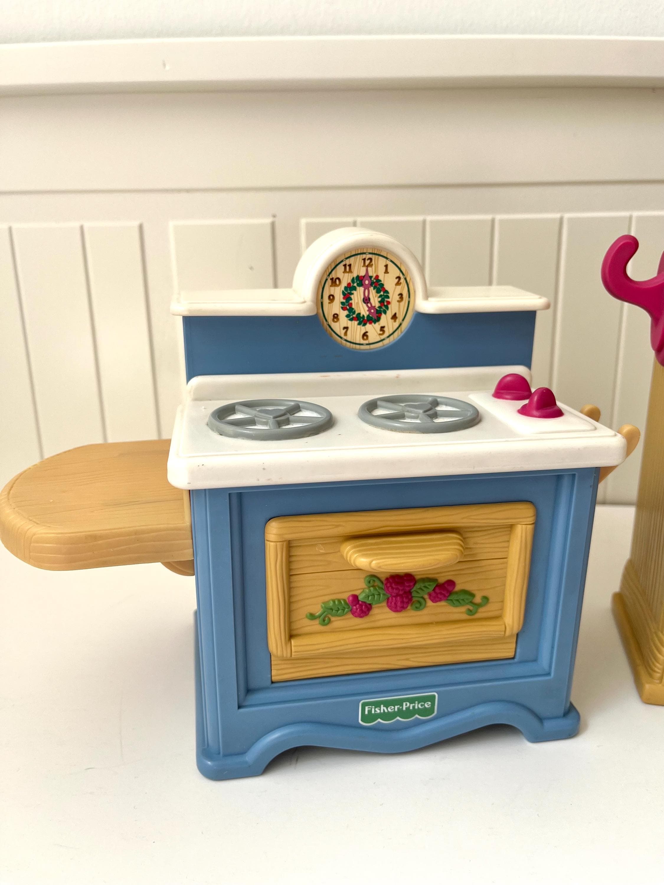 Vintage 1998 Fisher Price Briarberry Bear Stove & Wardrobe