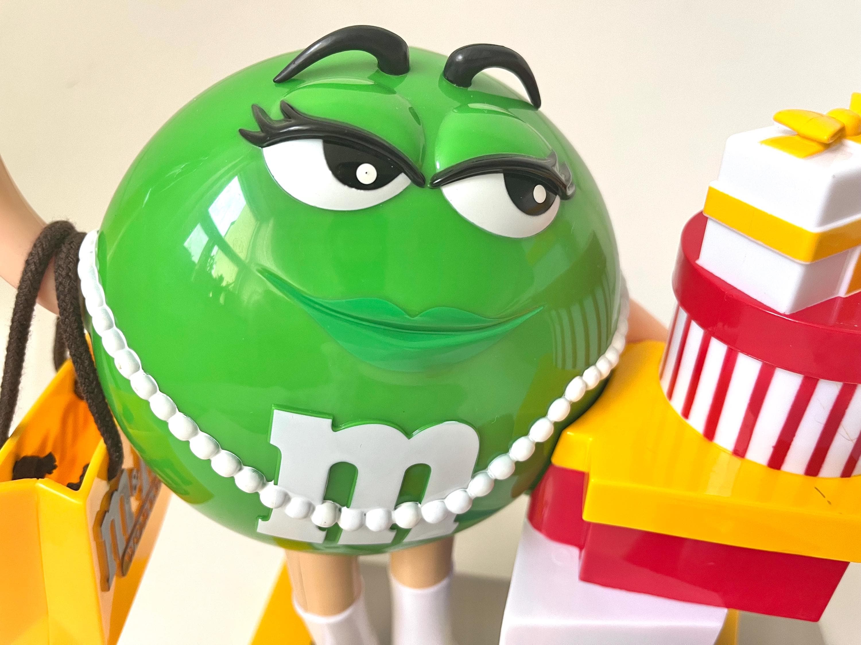 Vintage 11” M&m's Miss Green Lady Shopper W/handbag Taxi Stand