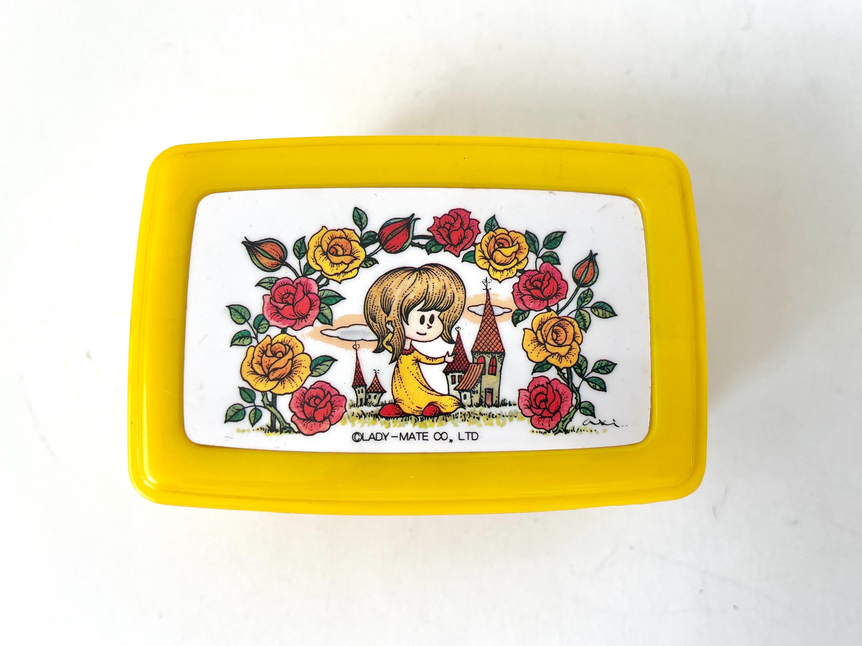 Vintage Musical Jewelry Box - Lady Mate Robin Yellow - Japan