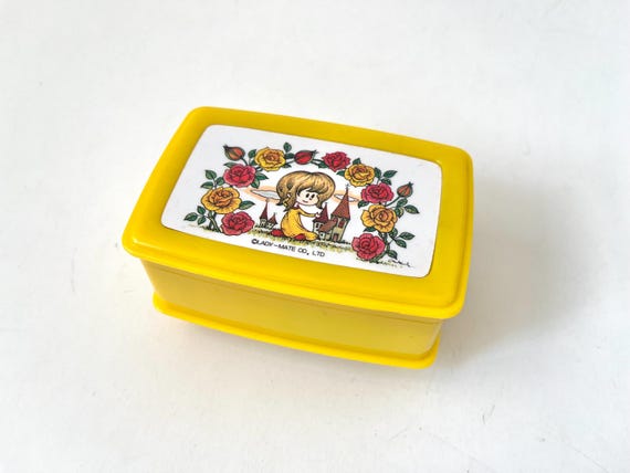 Vintage Musical Jewelry Box - Lady Mate Robin Yellow - Japan