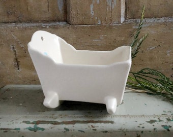 Haeger Creamy White Baby Crib Planter - Vintage