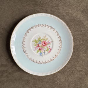 Small Vintage Plate - Antique Homer Laughlin - Tea Cup Saucer - Eggshell Georgian Pattern