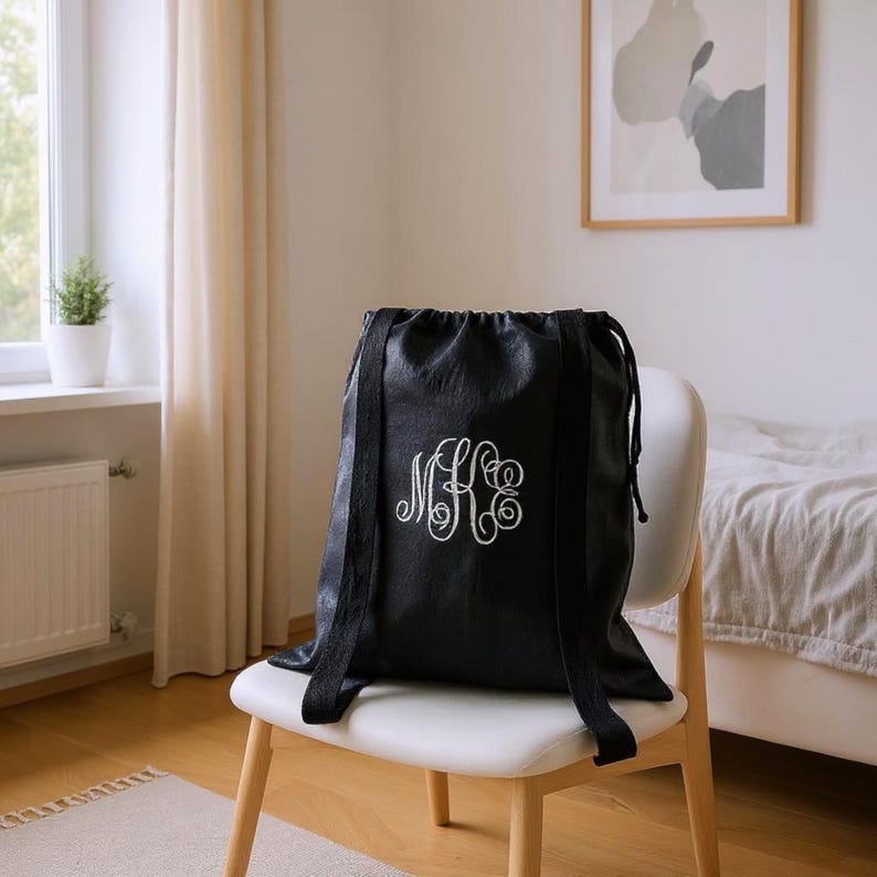 Monogrammed Linen Laundry Backpack - Thumbnail 4