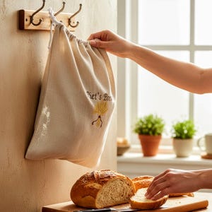 Personalized Linen Bread Bag: Custom Embroidered Sourdough Keeper, Rustic Kitchen Gift