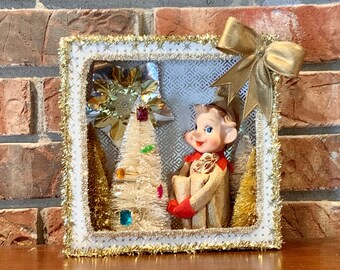 Kitsch Christmas Shadow Box: Five Golden Rings Vintage Diorama
