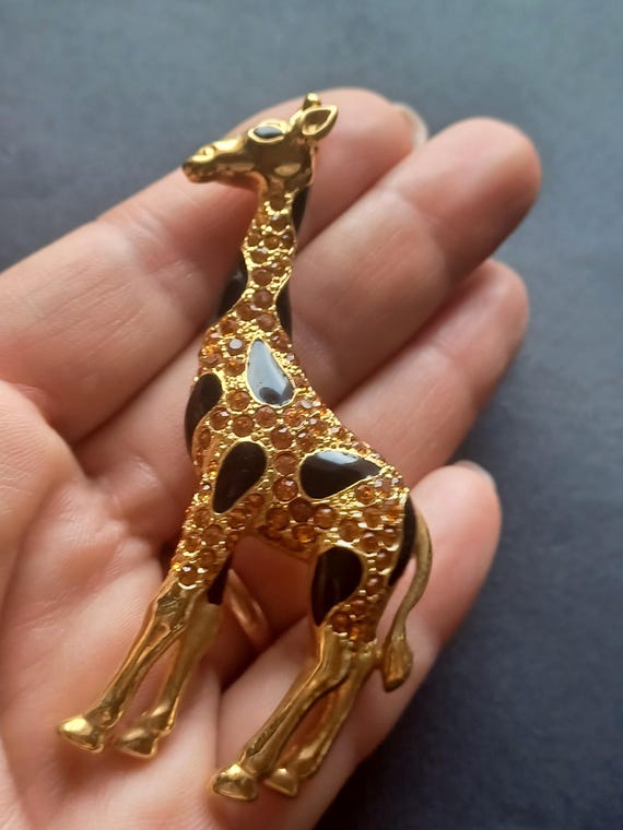 Vintage trifari tm figural - Gem