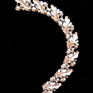 Trifari silvertone leaf and acorn bracelet from the 1960s.
