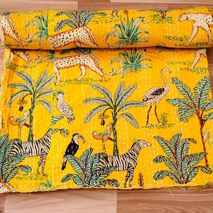 Vintage Kantha Quilt Indian Kantha Quilt Kantha Bedcover Cotton Blanket Gudari King Quilt Handmade Cotton Yellow Quilt Queen Size Quilt