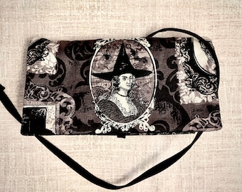 Bolsa de cartas del tarot - Fotos de brujas