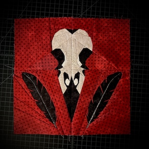 FPP - Crow Skull and Feathers Quilt Block