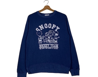 Vintage PEANUTS Gang Snoopy Hockey Team Graphic Sweatshirt Men's Size S Blue Crewneck Sweatshirt Cartoon Sweatshirt #1343-C61