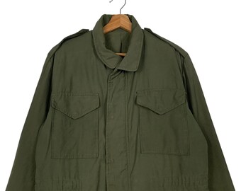 Vintage Olive Green Army Military Field Jacket Size L #2304-C102