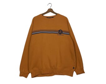 Y2k Vintage TOWN & COUNTRY Enjoy Surfin Life sweatshirt met groot logo en ronde hals maat M #2394-C107
