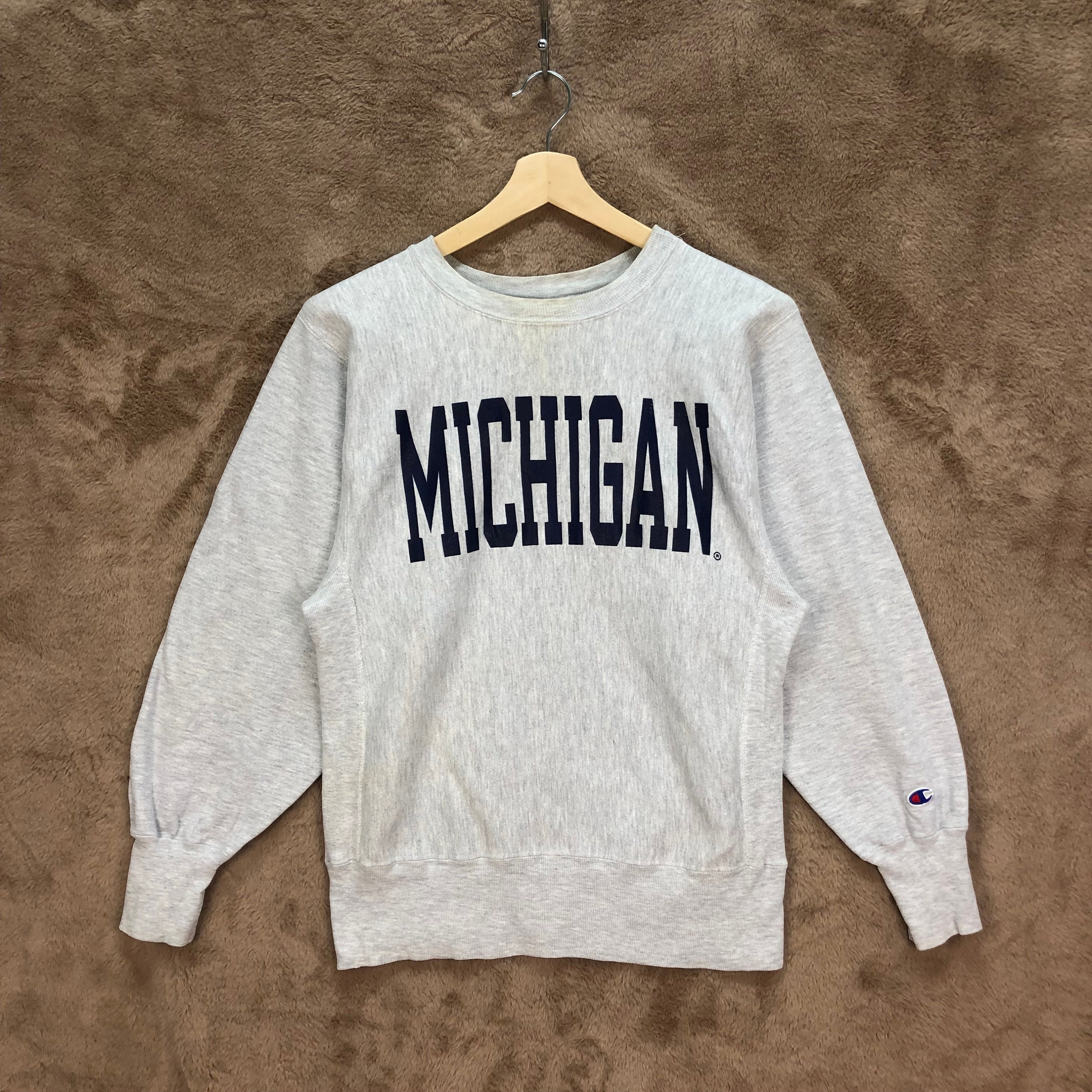 トップス 90s champion reverse weave Michigan Vintage 90s Champion Reverse Weave Made in USA Michigan
