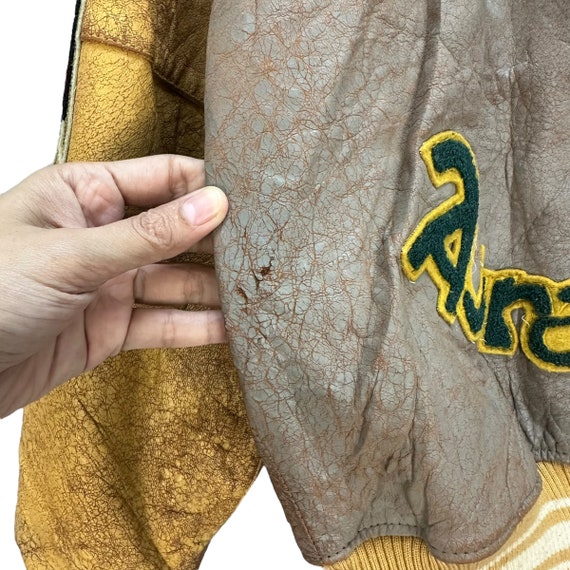 Vintage AVIREX VARSITY USA University Sport Garment New York Vintage AVIREX VARSITY USA University Sport Garment New York