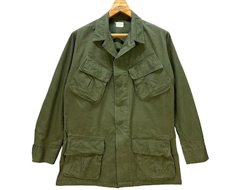 Vintage 1970s Vietnam War US Army Jungle Fatigue Jacket
