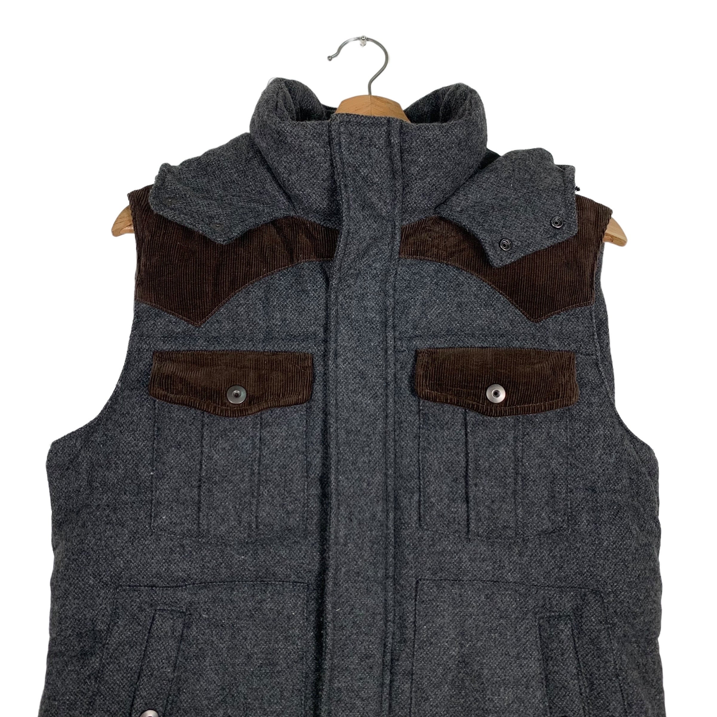 Vintage 5351 Pour Les Hommes Hooded Puffer Vest Size 3 Japanese 