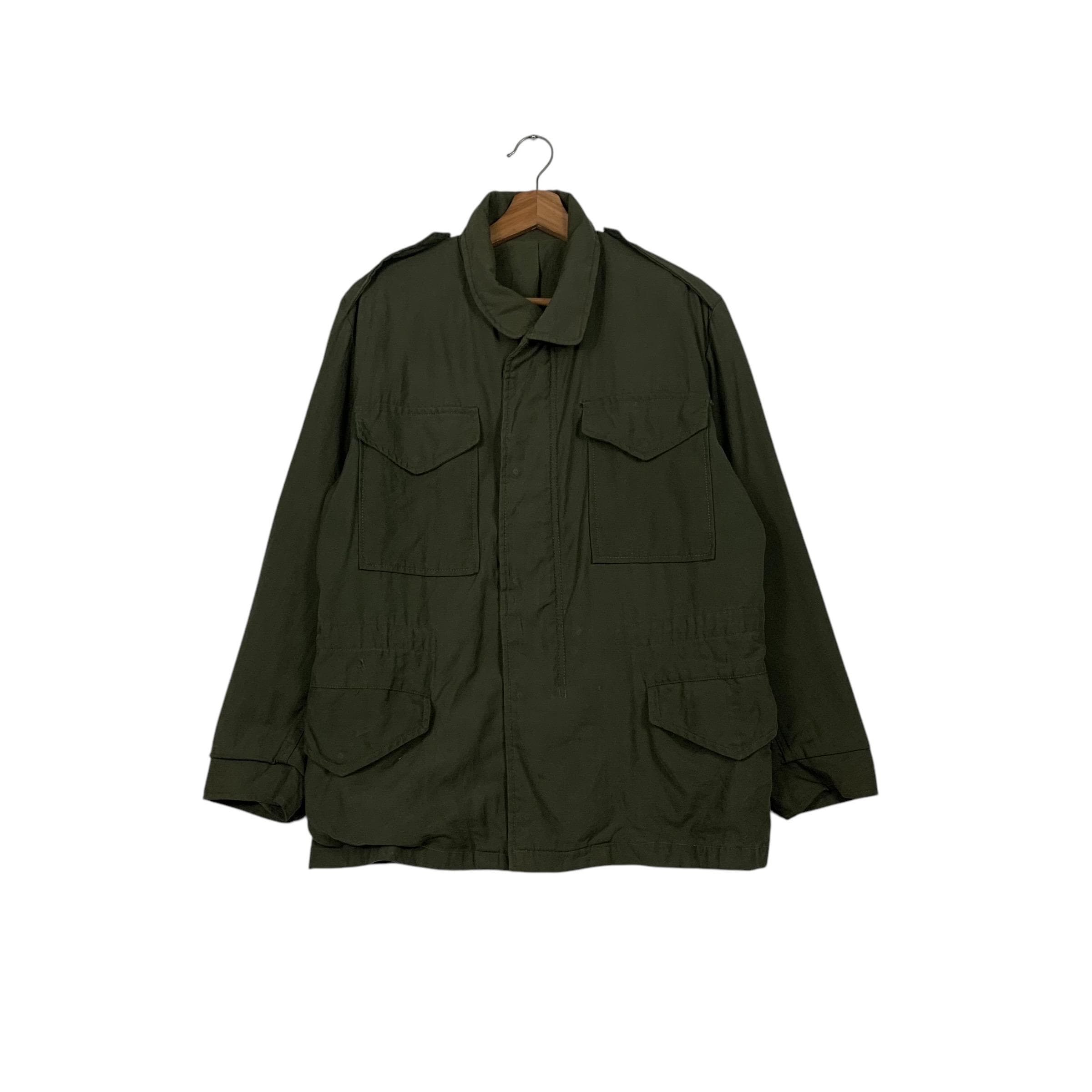 Vintage Olive Green Army Military Field Jacket Size L #2304-C102 