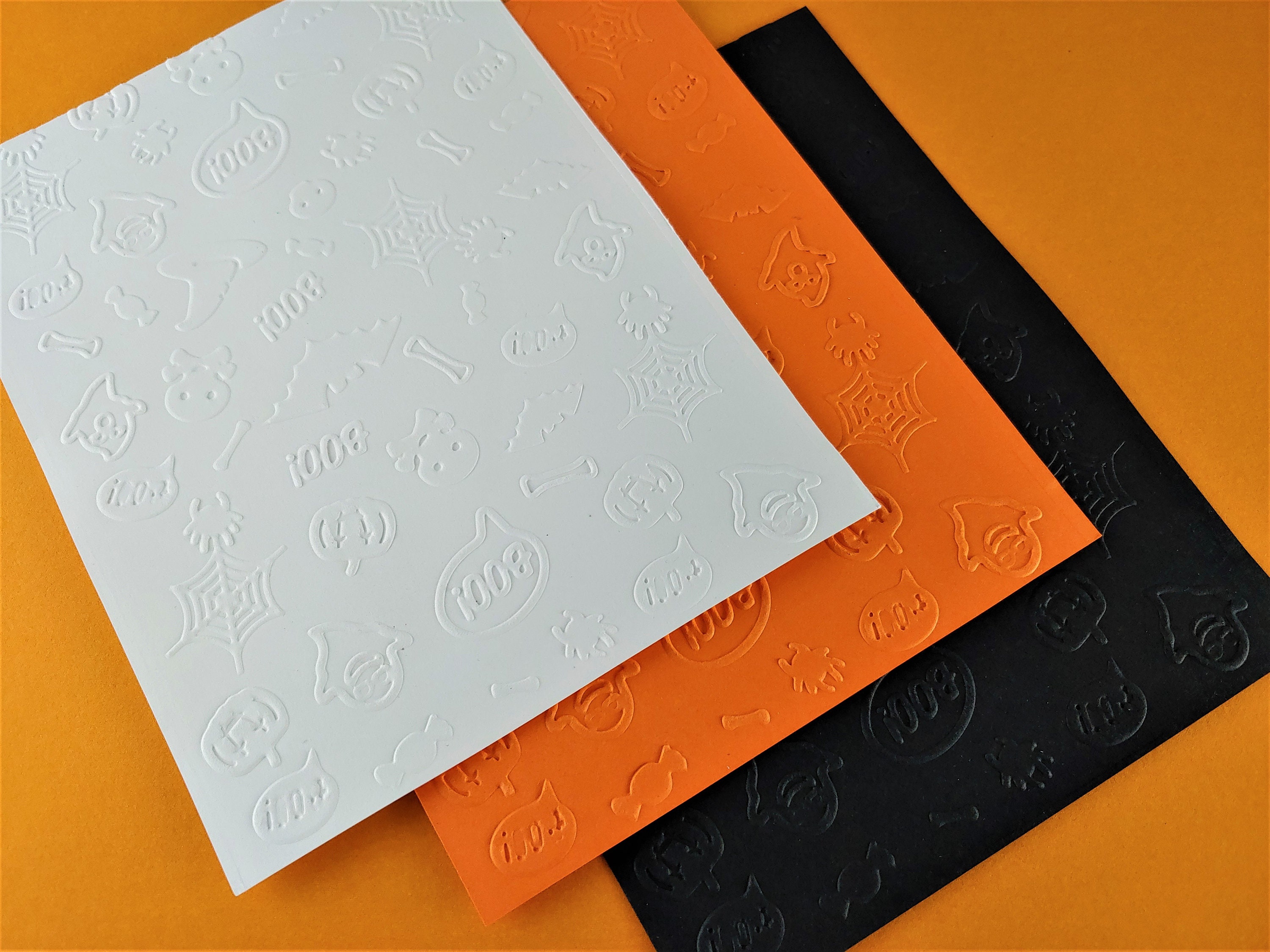 3D Embossing Folder, 5x7in Bat Pumpkin Spider Web Martinique