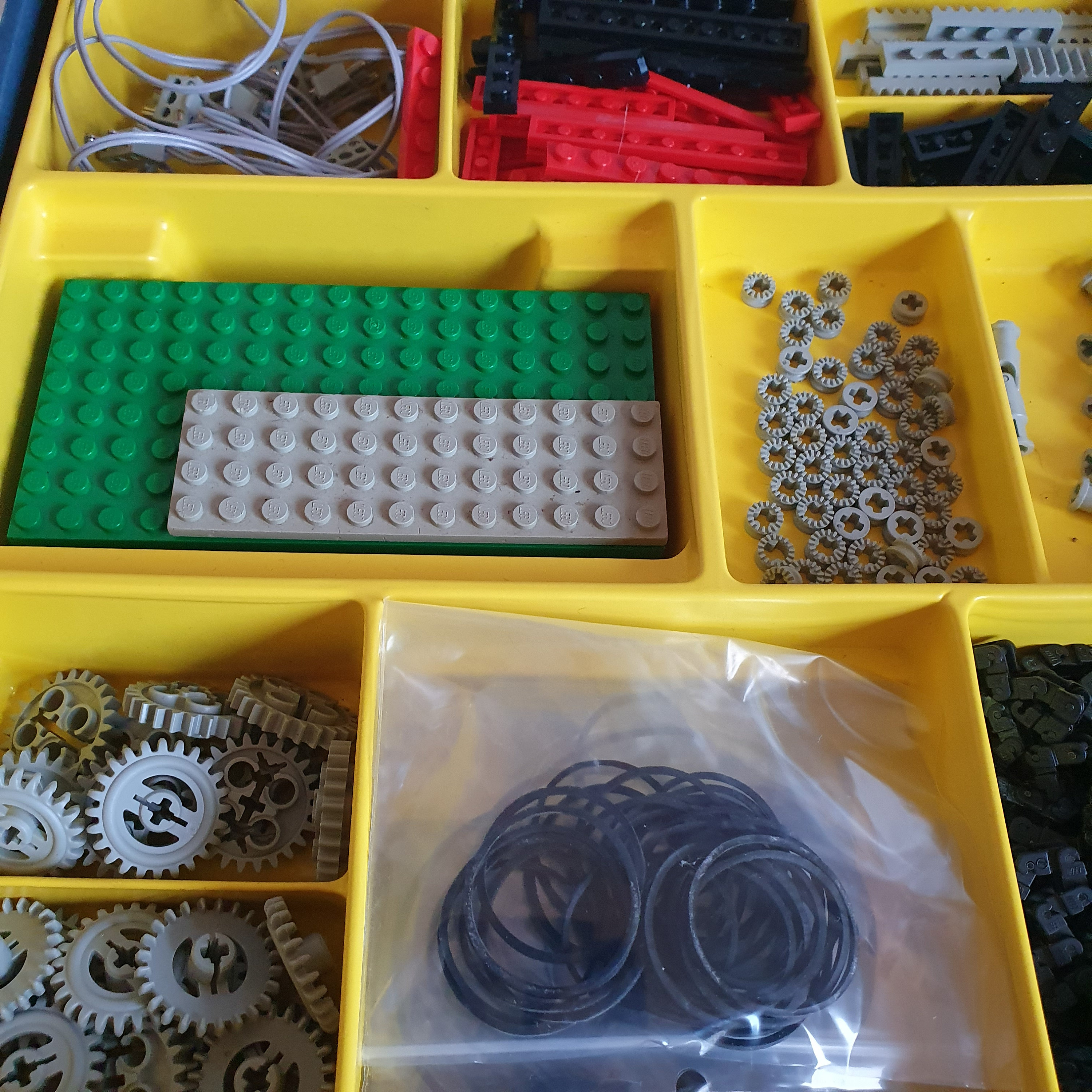 Vintage LEGO Dacta 4.5V Technic Resource Set #9605 – 1985 – Rare