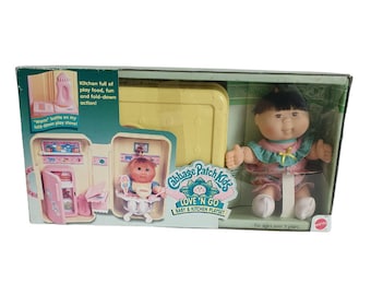 Vintage Mattel Boxed Cabbage Patch Kids Love 'n Go Baby & Küchenspielset