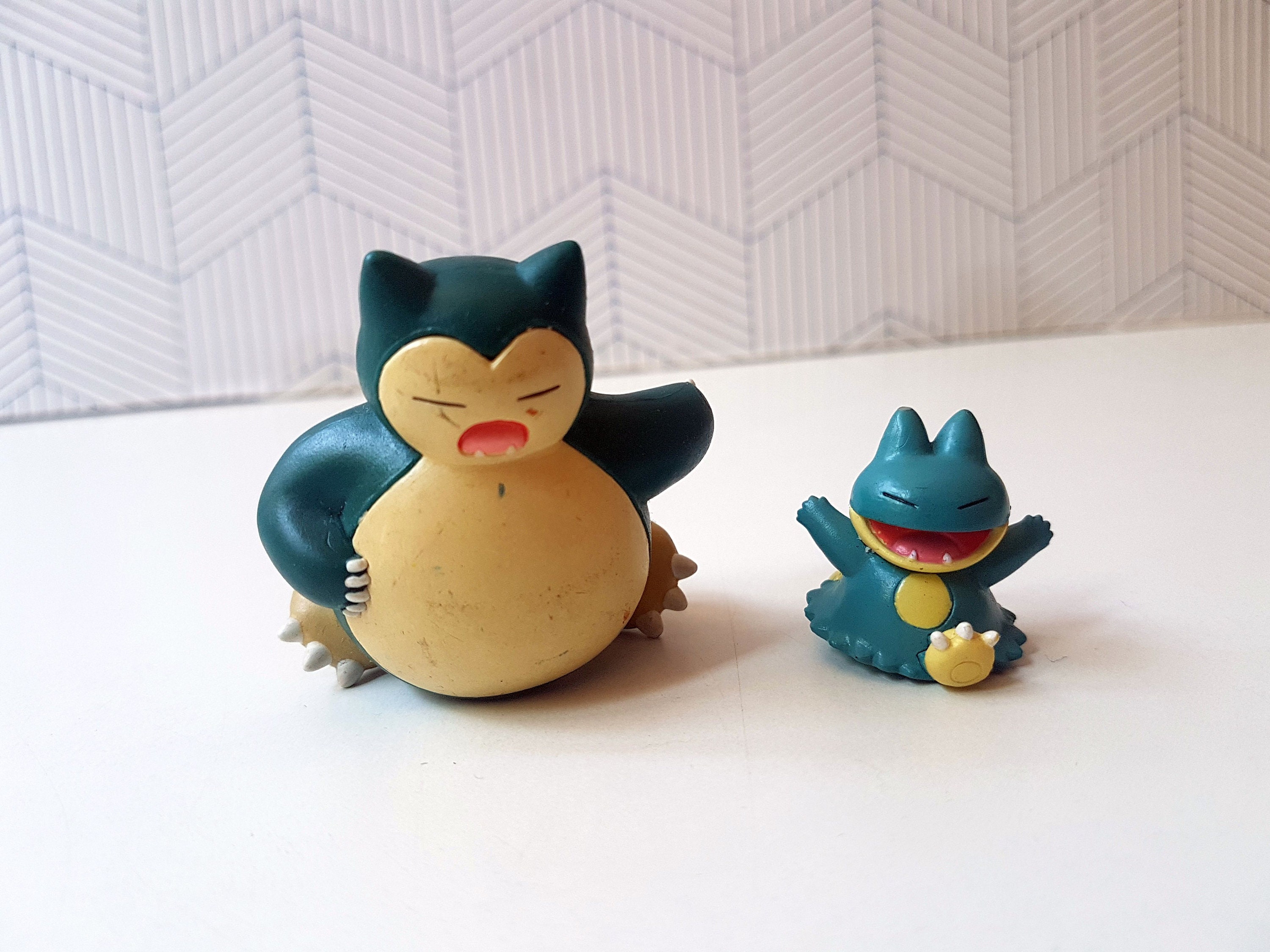 ヴィンテージ ポケモン図鑑 カビゴン フィギュア • 任天堂 ミニ