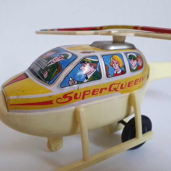 Vintage Kashiwai Lucky Toy Japan Tin Plastic Speed Queen Friction