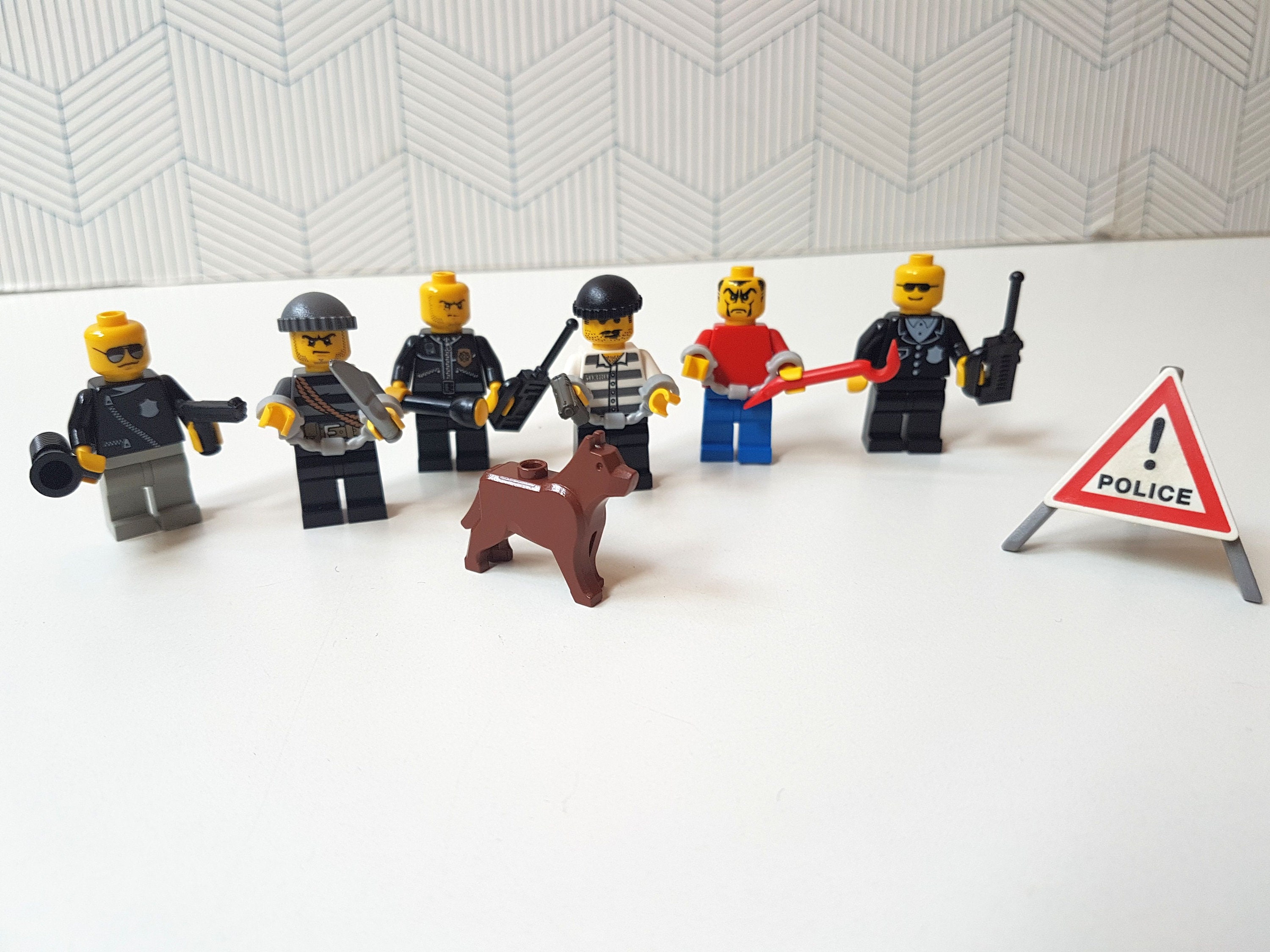 Lego cops and robbers online