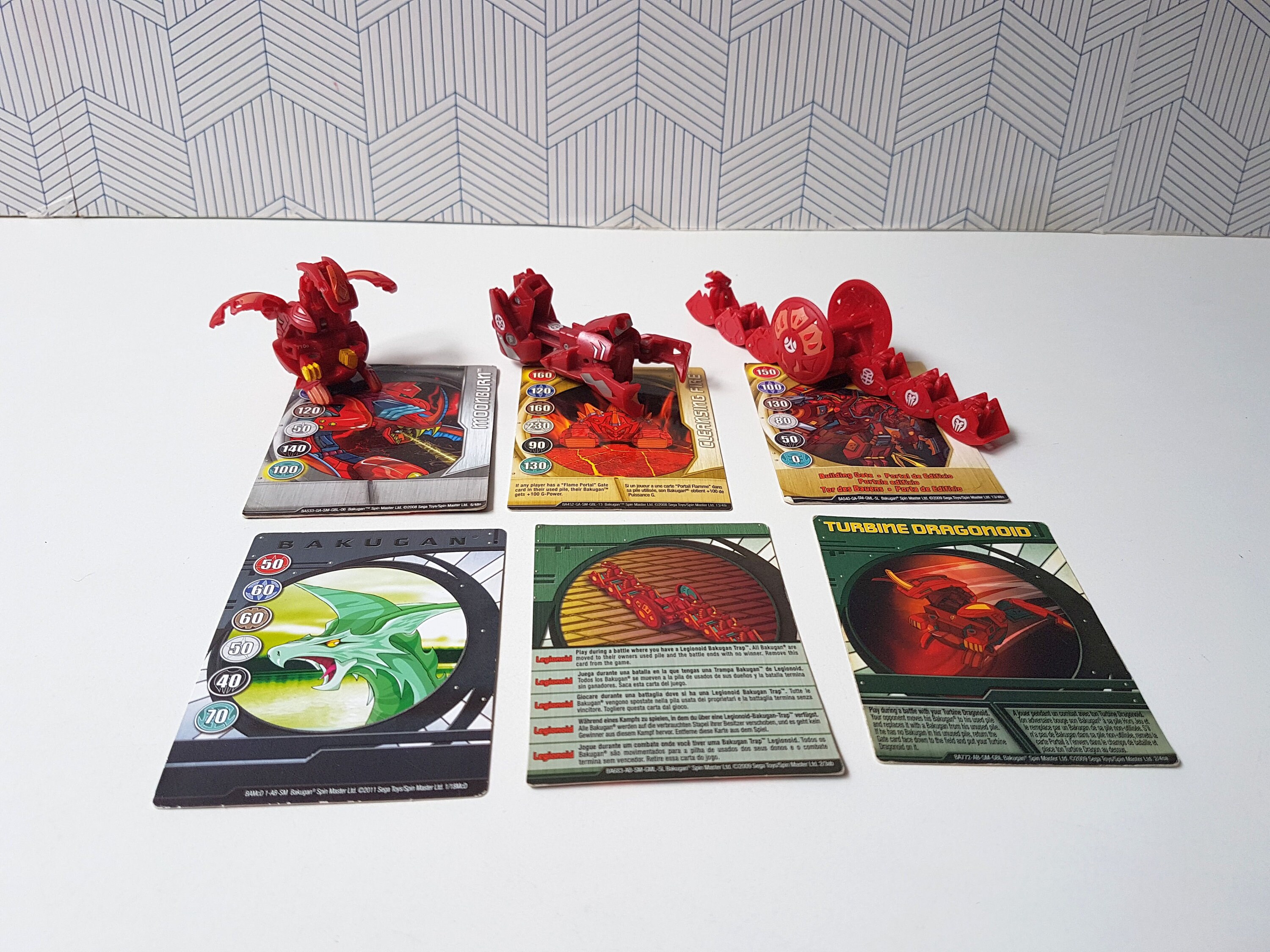 Bakugan Red Ability Card - A Hand Up 30/48b - Bakugan Battle Brawlers 2008