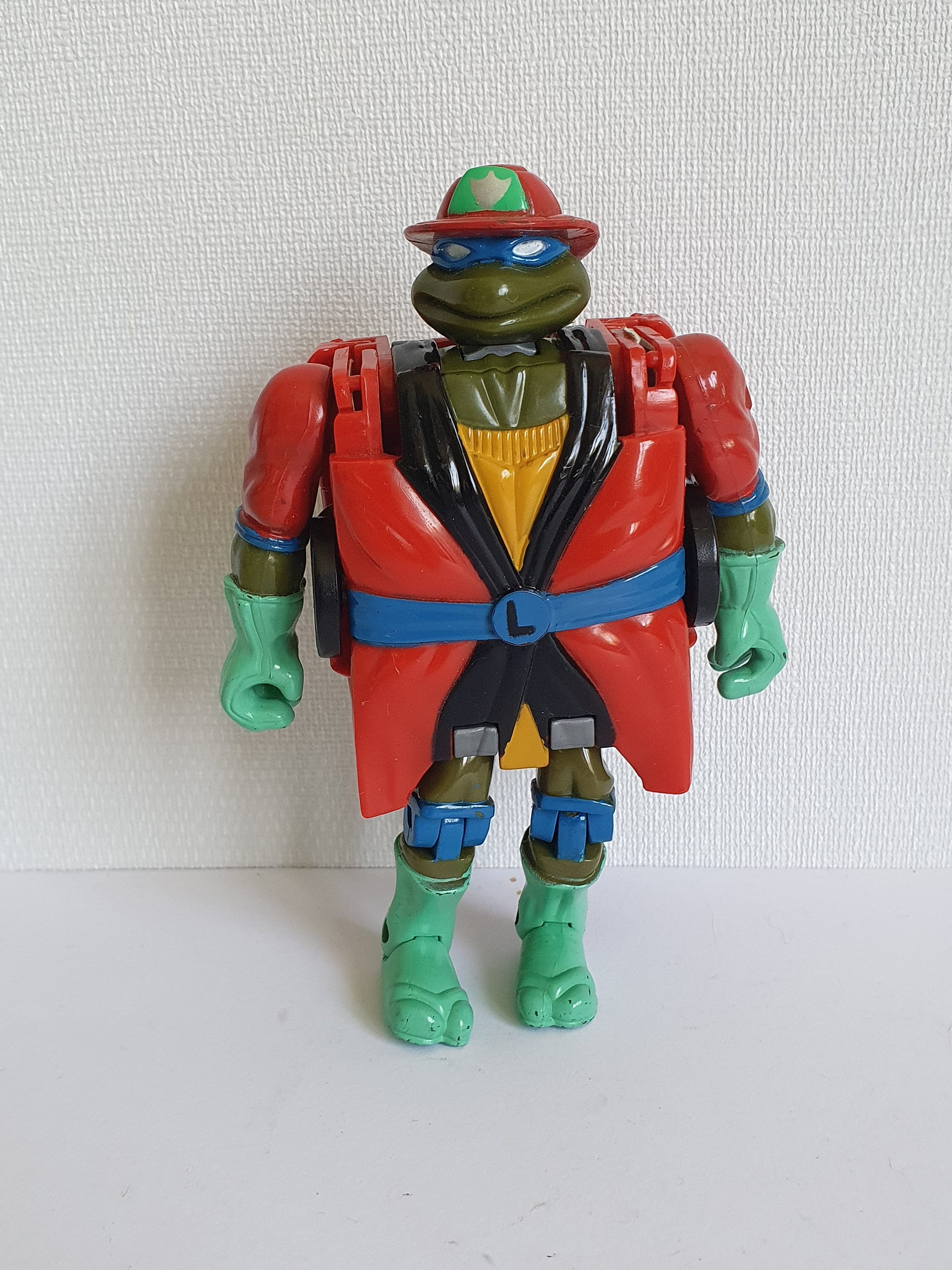 Vintage Playmates TMNT Ninja Turtles Road Ready Leo Transforming